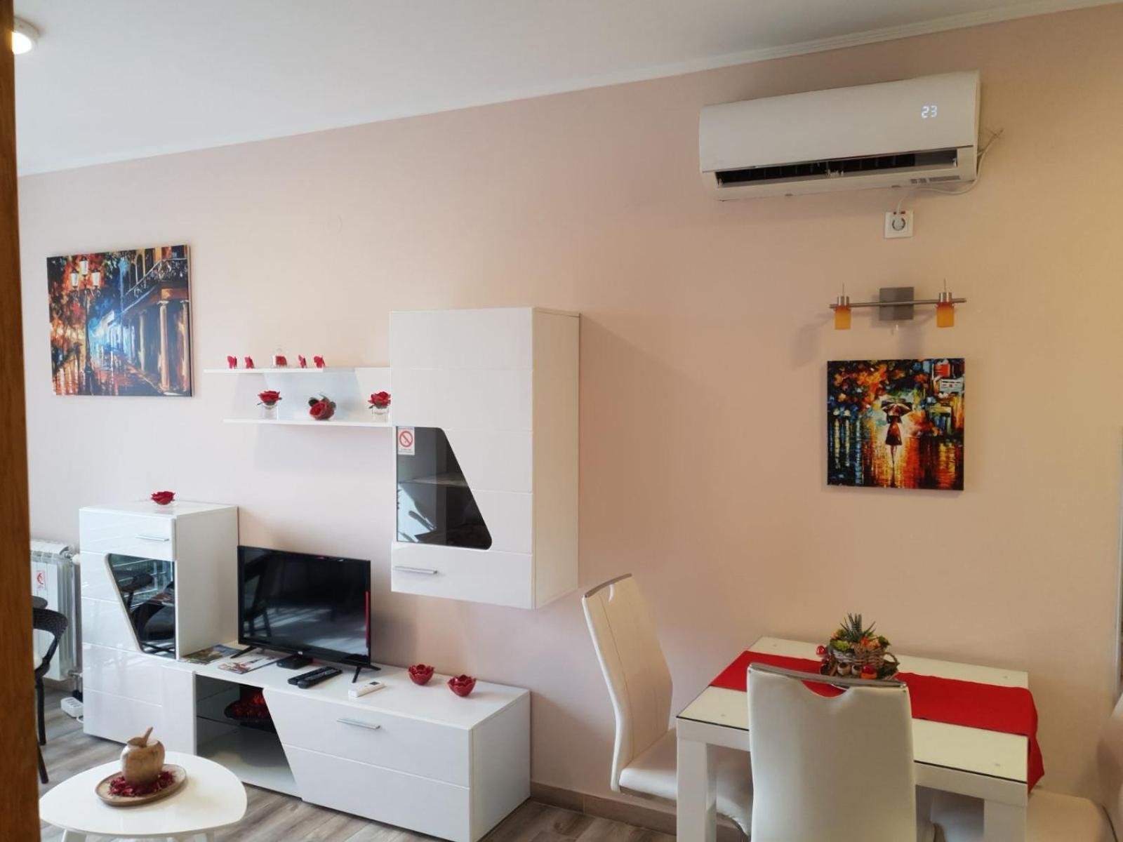Apartment Rea ซูโบติกา ภายนอก รูปภาพ